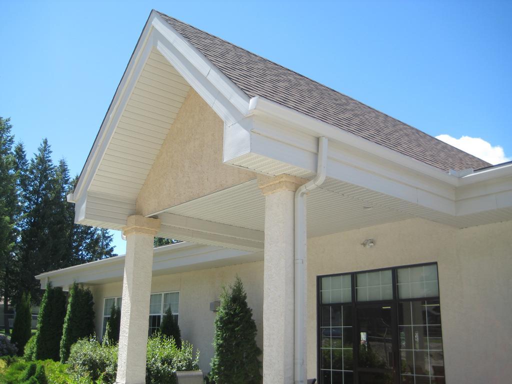 Radium Valley Vacation Resort Invermere Ngoại thất bức ảnh