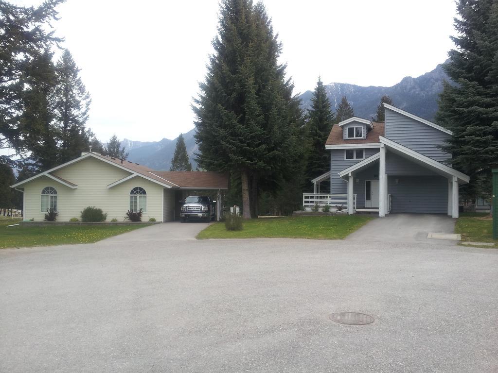 Radium Valley Vacation Resort Invermere Ngoại thất bức ảnh